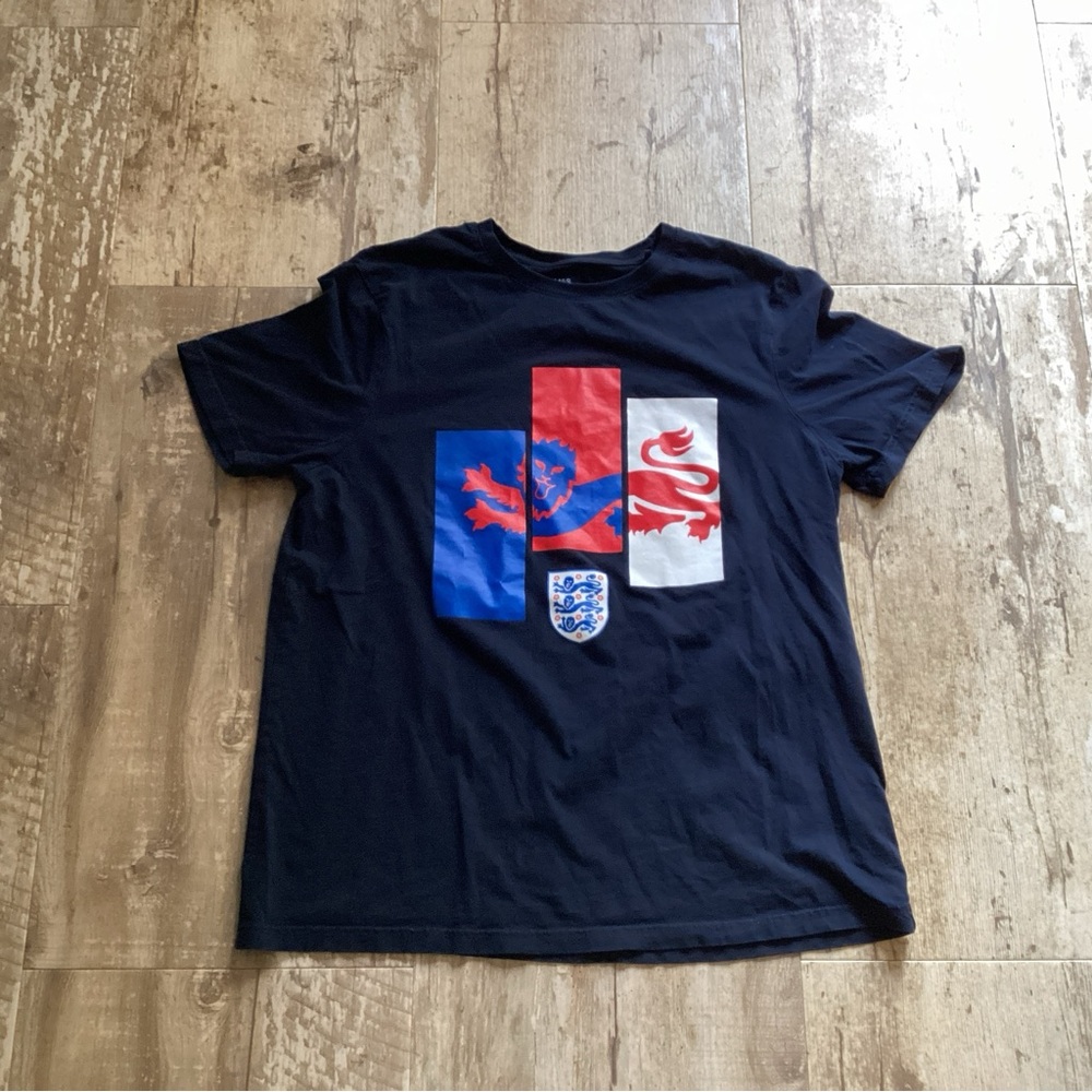 England Three Lions Football Soccer Blue TShirt Men’s Large